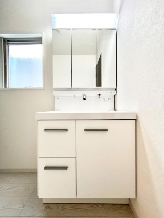 ���ʑ�E���ʏ��@�傫�����₷���O�ʋ��Ő�����������ʑ�́A�g�����Ȃ݃`�F�b�N�┧�̂������ɂ������߂ł��B 