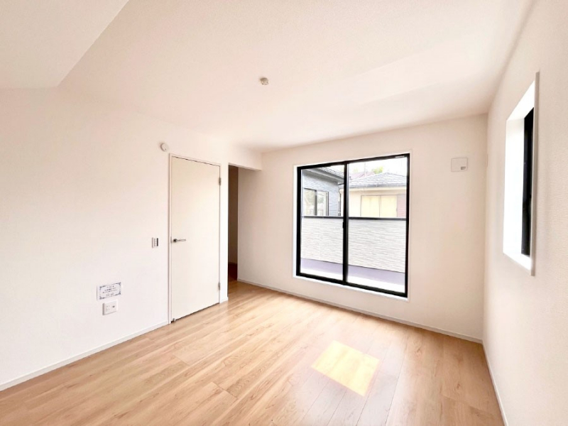 ���̑����ρ@���邢�o���R�j�[�T�C�h�ɗm����ݒu�B�ڊo�߂̗ǂ��Q���ɁB 