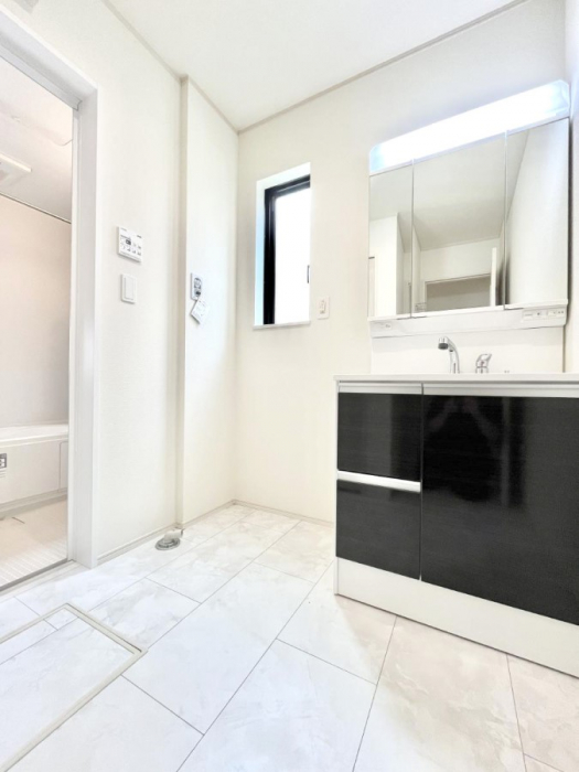 ���̑��@�������̂�����K��Ԃł��B�����̐g�x�x���C�����ǂ����g�������܂��B 