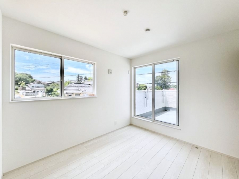 ���̑����ρ@2�ʍ̌����m�ۂ������邢��ԁB�Ƒ��݂�Ȃ����K�ȕ�炵����������݌v�ł��B