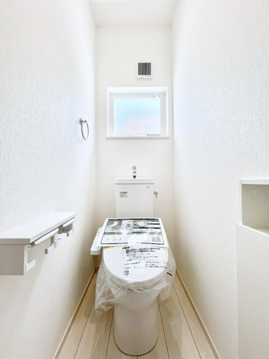 �g�C���@�g�C����1�K��2�K���ꂼ��ɔz�u����Ă��ĂƂĂ��֗��ł��B 