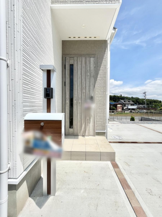 ���ց@��؂ȉƑ��A���q���o�}���錺�ցB