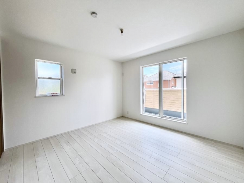 ���̑����ρ@2�ʍ̌����m�ۂ������邢��ԁB�Ƒ��݂�Ȃ����K�ȕ�炵����������݌v�ł��B