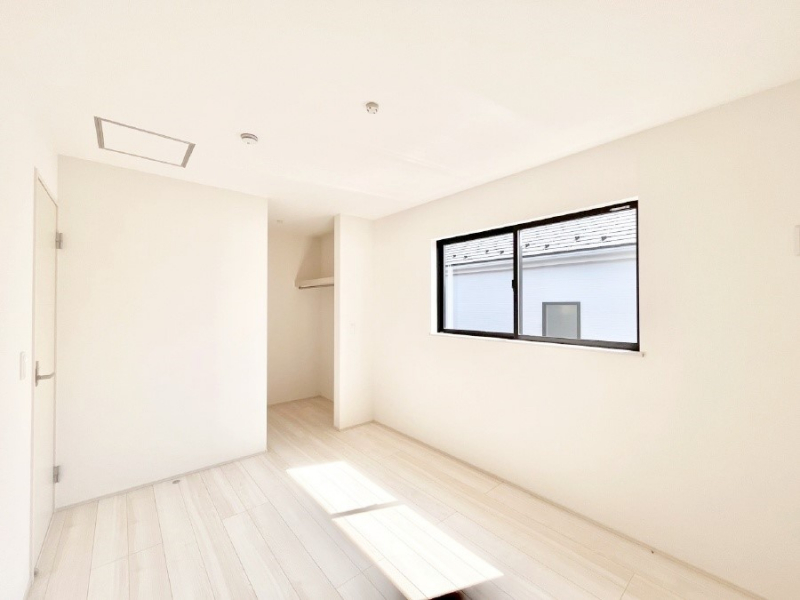 �Q���@�E�H�[�N�C���N���[�[�b�g�����邨�����B�G�߂��Ƃ̓���ւ����s�v�ŕ֗��ł��I