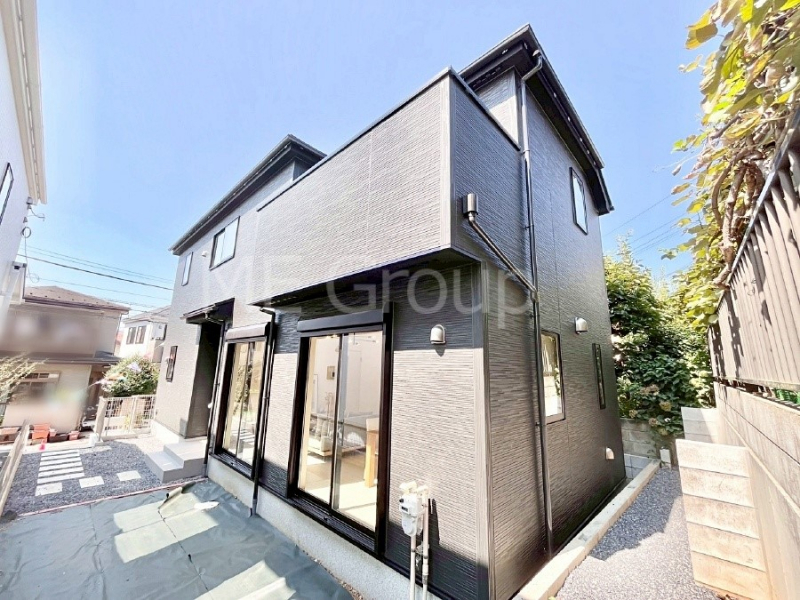 ���n�O�ώʐ^�@�������ꂽ�O�ρA�㎿�ȏZ��Ԃ��L���鎺���͉i�����S���ĉ߂�����Z���ł��B 