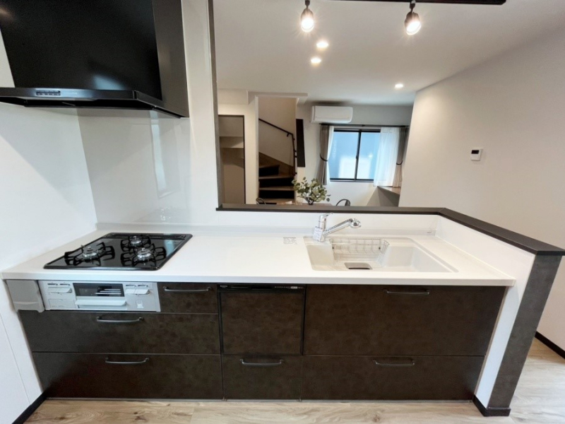 �L�b�`���@�J�E���^�[�z���Ɋy����������ׂ�B�����̂������������Ɣ��������Ȃ肻���ł��ˁB 