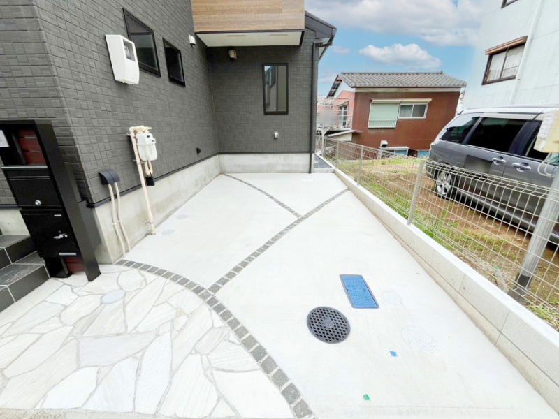 �@�����Ɍ������Ȃ����ԃX�y�[�X�B