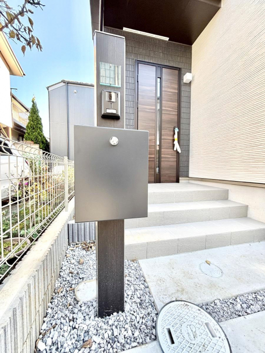 ���̑��@�V���v���f�U�C���̃|�X�g�B