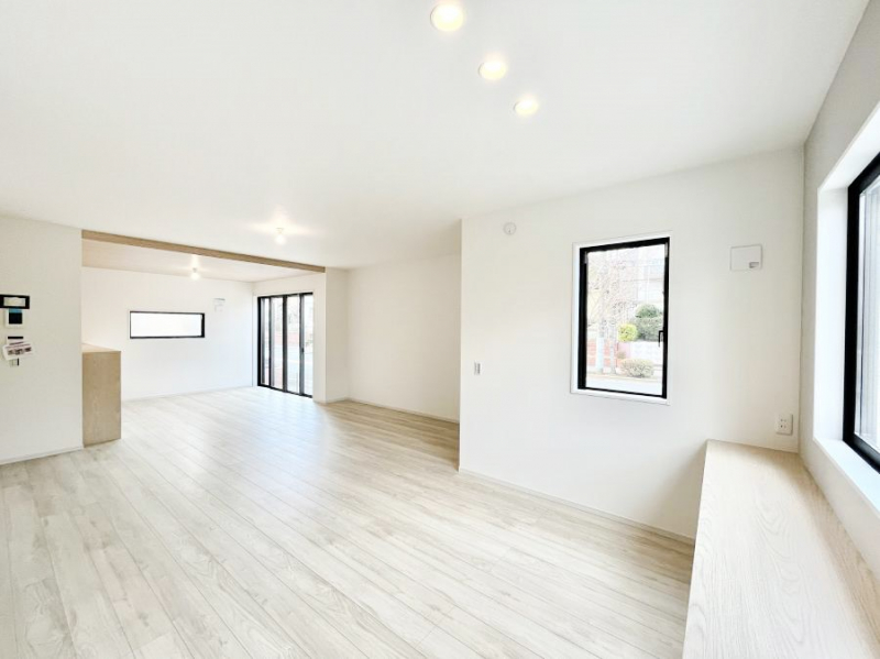 ���̑����ρ@���邢�z���������A�����̕��͋C�ɖ��������_�C�j���O�B   