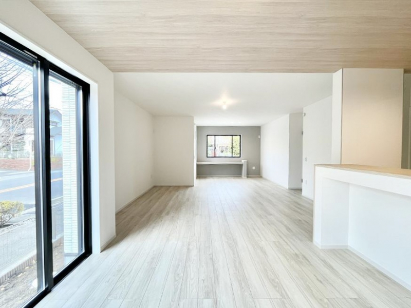 ���r���O�@�Ƒ��c���̎��Ԃ����������Ȃ��났�̃��r���O�_�C�j���O�B   