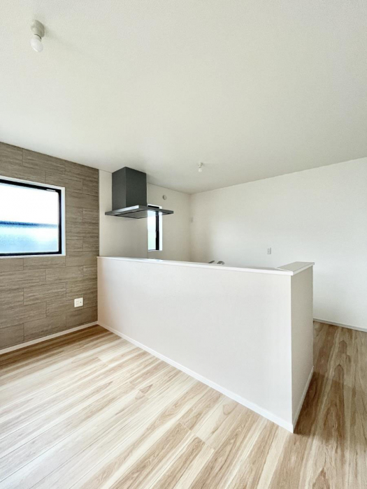 �L�b�`���@���������Ȃ���ł����Ƒ��Ƃ̉�b���y���߂�ΖʃL�b�`��