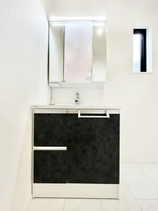 ���ʑ�E���ʏ��@���[�͂Ƌ@�\���ɗD�ꂽ���ʉ��ϑ�  