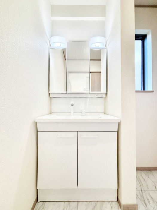 ���ʑ�E���ʏ��@���[�͂Ƌ@�\���ɗD�ꂽ���ʉ��ϑ�