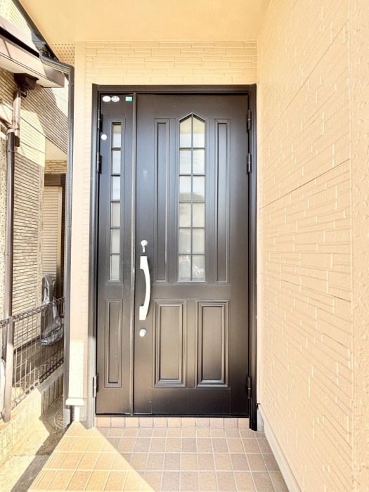 ���ց@��؂ȉƑ��A���q���o�}���錺�ցB