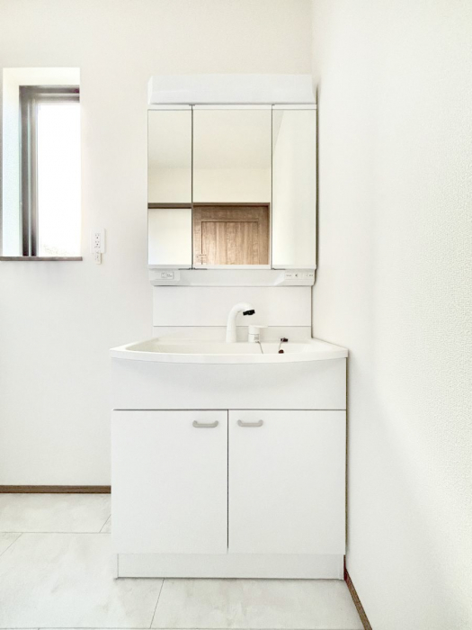 ���ʑ�E���ʏ��@���[�͂Ƌ@�\���ɗD�ꂽ���ʉ��ϑ�