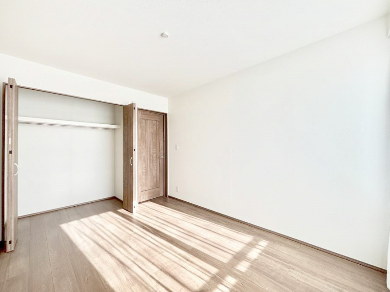 �Q���@�g���₷���`�Ńx�b�g��Ƌ�̒u�����ɂ����邱�Ƃ�����܂���B   