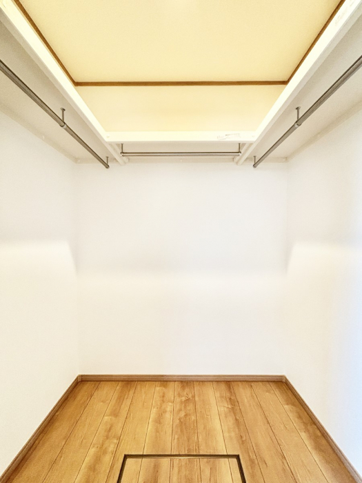 ���̑��@�ߗނ��n���K�[�Ɋ|�����܂܎��[�ł���WIC�B�ߗނ̐������ڂ����₷���ĕ֗��ł��I