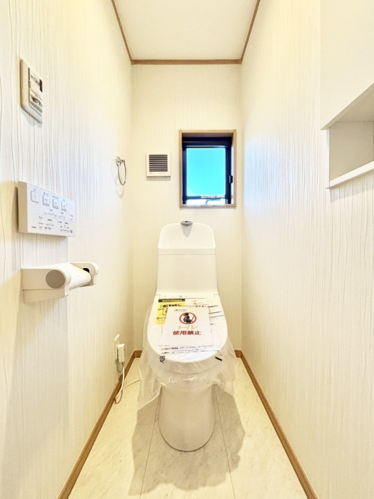 �g�C���@�g�C����1�K��2�K���ꂼ��ɔz�u����Ă��ĂƂĂ��֗��ł��B 