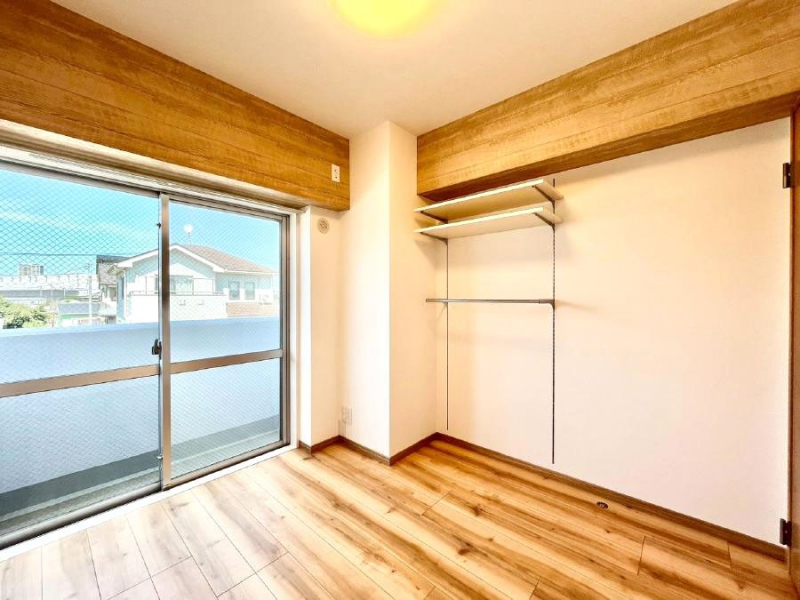 ���̑����ρ@�o���R�j�[���J�������v���X���Ă����m��  