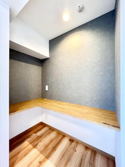 ���̑����ρ@�g�������݂̃f�X�N�X�y�[�X  