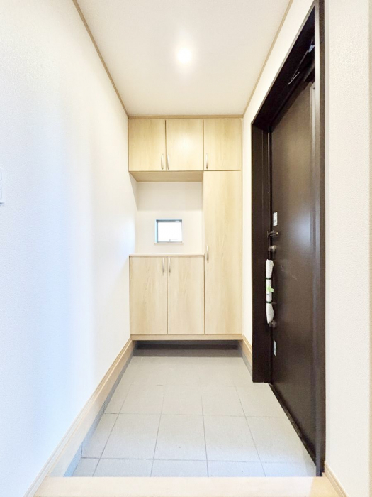 ���ց@���ʔ��͂��Ƒ��̎ʐ^��G�߂̃C���e���A�ŏ���I�Ƃ��ĉ��o�ł��܂�