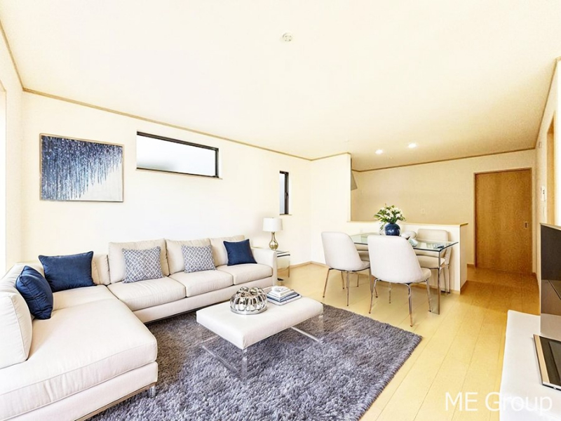 ���r���O�@�������������͋C�̂k�c�j�͉Ƒ��݂�Ȃ̉��K��ԁ��Ƌ��CG�ł�