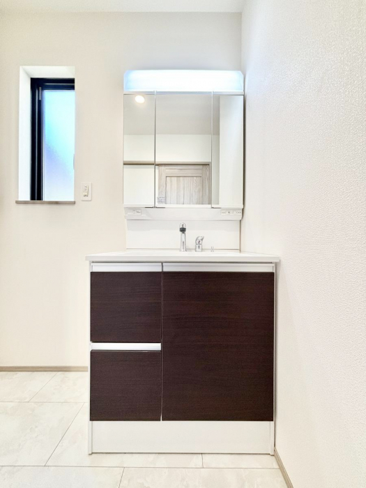 ���ʑ�E���ʏ��@���[�͂Ƌ@�\���ɗD�ꂽ���ʉ��ϑ�@