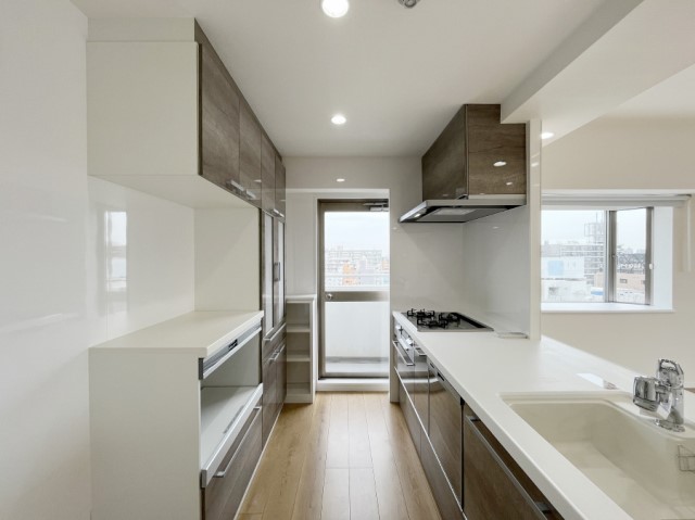 �L�b�`���@�L�b�`���Ƃ������̃J�b�v�{�[�h�t��