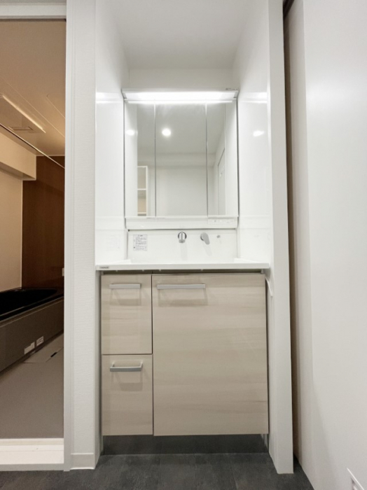 ���ʑ�E���ʏ��@������������ʉ��ώ��Œ��̐g�x�x�����K  