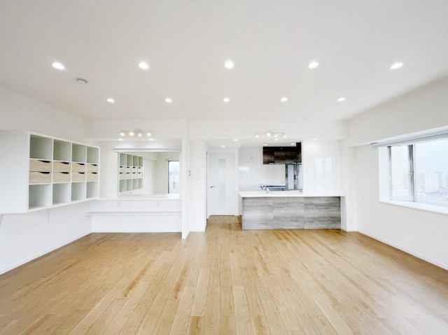 ���r���O�@�Ƒ��ꏏ�ɂ��H�����y���݂����Ȃ�L�X���r���O�_�C�j���O