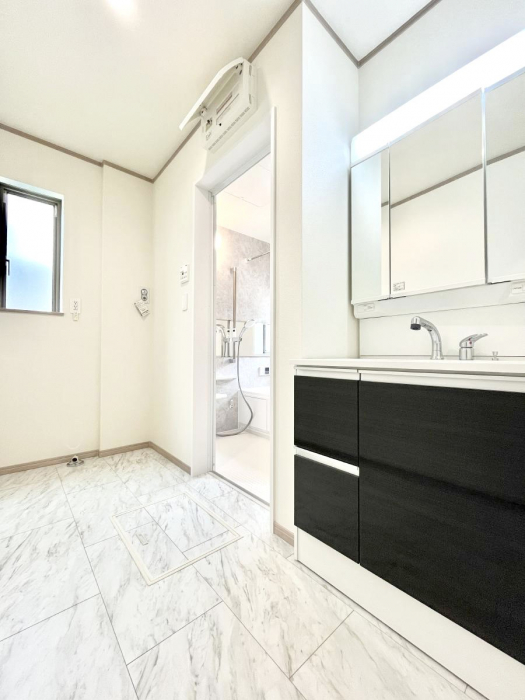 ���̑��@�������̂�����K��Ԃł��B�����̐g�x�x���C�����ǂ����g�������܂��B 