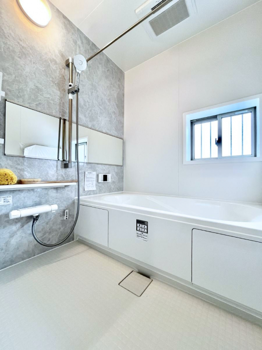 �����@����̔�����₷��؂ȃo�X�^�C���B�������Ƃ����C���y����Ŕ����Ƃ肽���ł��ˁI  