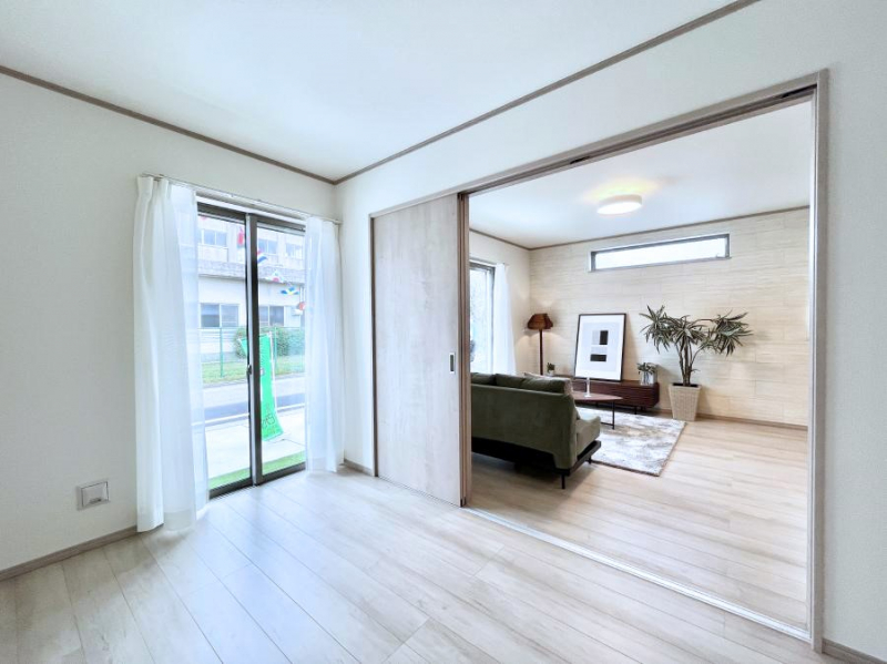 ���̑����ρ@���r���O�ׂ̗ɂ���m���B�����J�����čL�����p���邱�Ƃ��\�ł��B