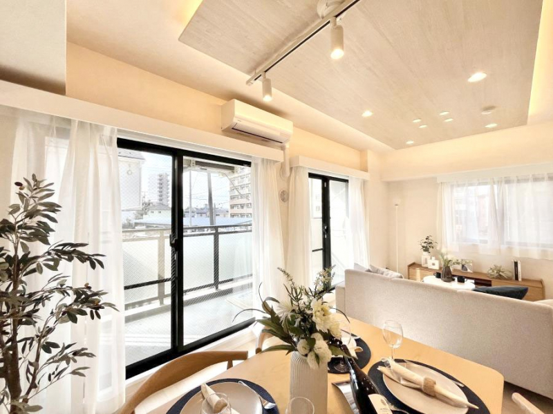 ���̑����ρ@�Ƒ������R�ƏW�܂�e���̃X�y�[�X�ɂȂ肻��  