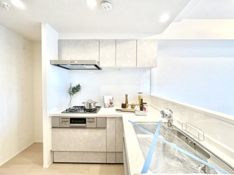 �L�b�`���@�k�^�L�b�`���͍�Ɠ������Z���čςނ̂Ŏg�����肪�ǂ��ł���