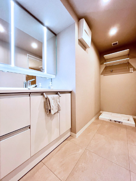 ���ʑ�E���ʏ��@������������ʉ��ώ��Œ��̐g�x�x�����K  