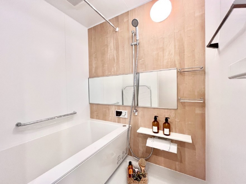 �����@����̔�������Ă���閾�邢�������̂���o�X���[��  