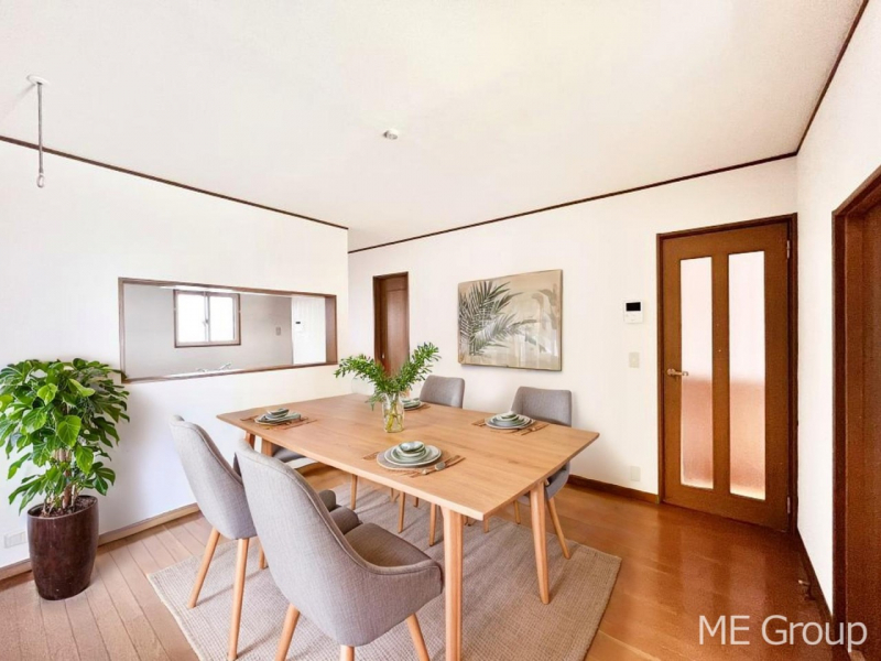 ���r���O�@�������������͋C�̂k�c�j�͉Ƒ��݂�Ȃ̉��K��ԁ��Ƌ��CG�ł�