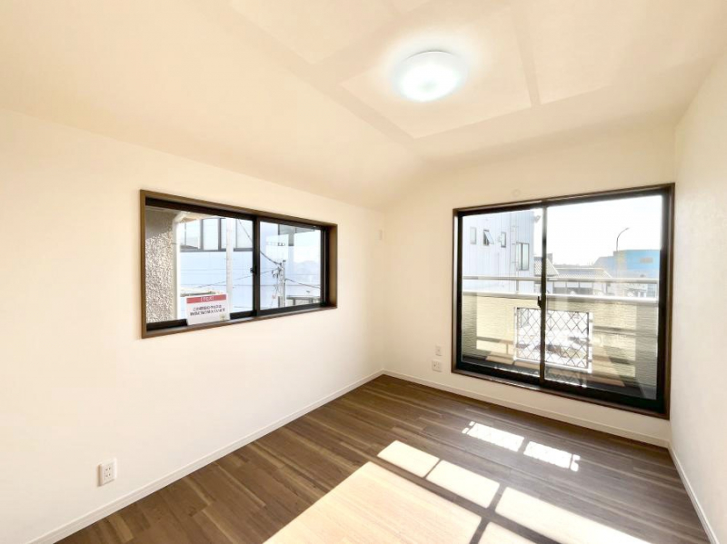 ���̑����ρ@�o���R�j�[���J�������v���X���Ă����m��