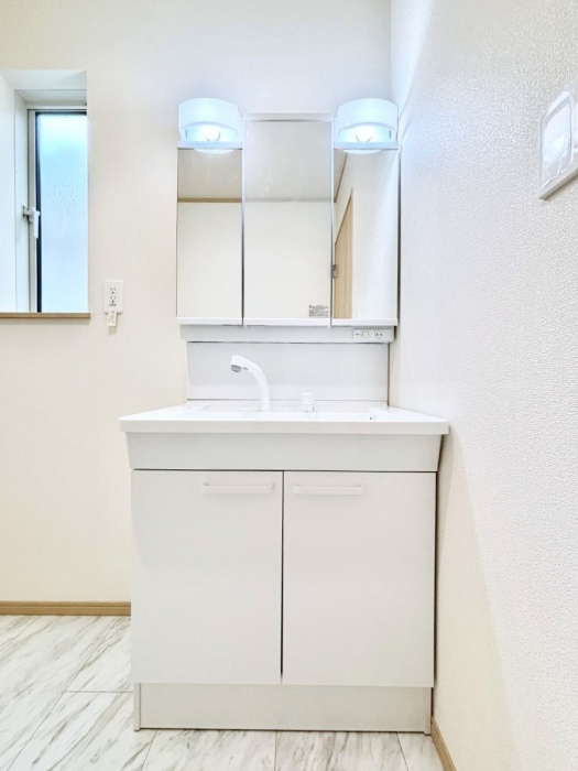 ���ʑ�E���ʏ��@�傫�����₷���O�ʋ��Ő�����������ʑ�́A�g�����Ȃ݃`�F�b�N�┧�̂������ɂ������߂ł��B 