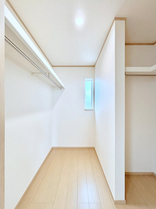 ���̑��@�ߗނ��n���K�[�Ɋ|�����܂܎��[�ł���WIC�B�ߗނ̐������ڂ����₷���ĕ֗��ł��I