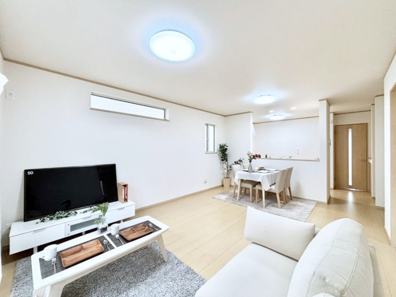 ���r���O�@�������������͋C�̂k�c�j�͉Ƒ��݂�Ȃ̉��K���  