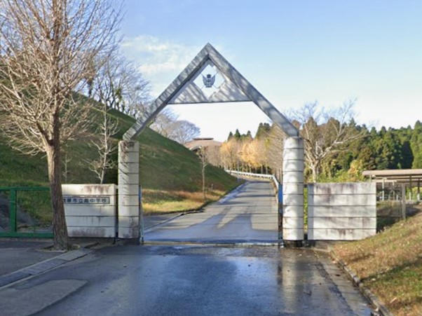 ���ӊ��@���w�Z 2800m �Ό��s���쒆�w�Z