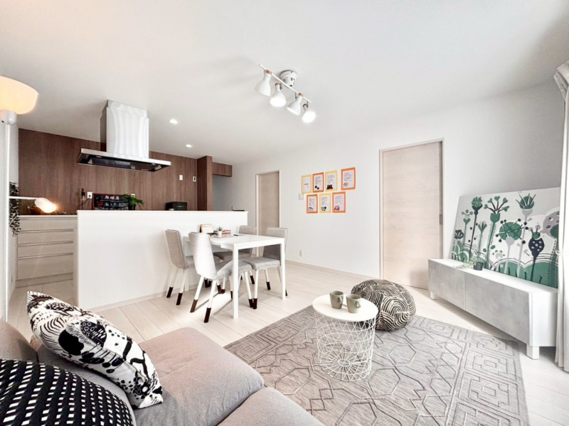 ���r���O�@�������������͋C�̂k�c�j�͉Ƒ��݂�Ȃ̉��K���