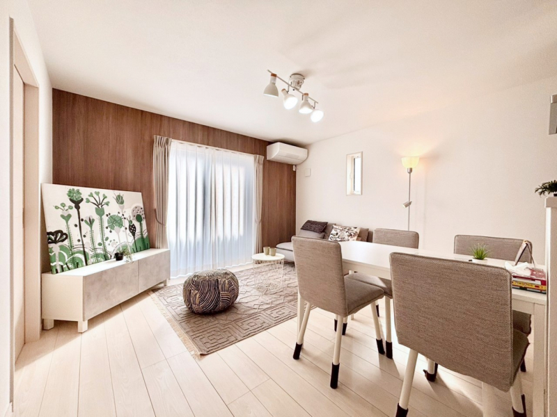 ���r���O�@�A�N�Z���g�N���X���g�p�������������N�A�b�v�̋�ԁB