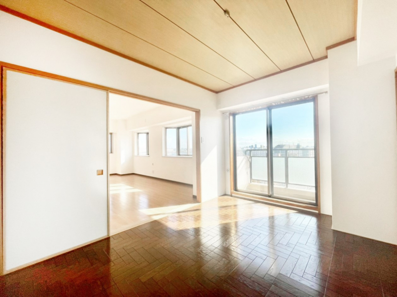 �q�������@����