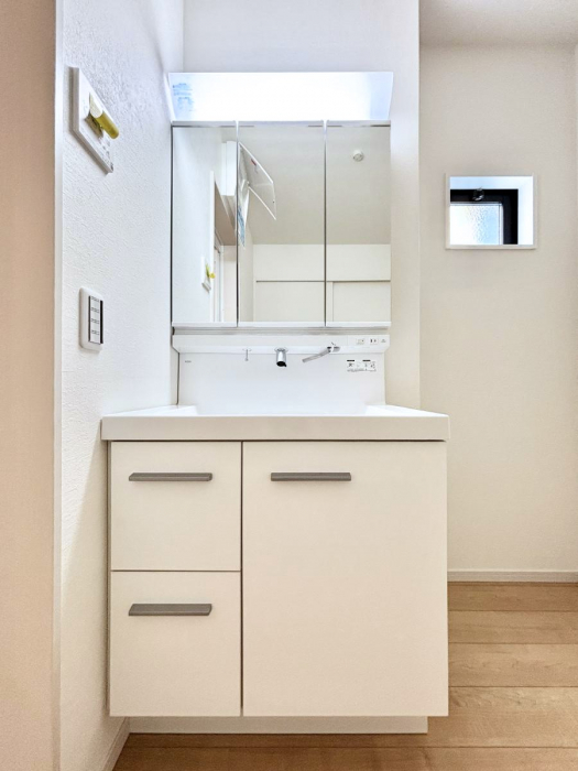 ���ʑ�E���ʏ��@�傫�����₷���O�ʋ��Ő�����������ʑ�́A�g�����Ȃ݃`�F�b�N�┧�̂������ɂ������߂ł��B 