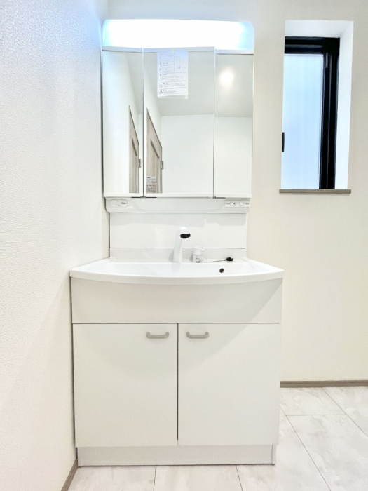 ���ʑ�E���ʏ��@�傫�����₷���O�ʋ��Ő�����������ʑ�́A�g�����Ȃ݃`�F�b�N�┧�̂������ɂ������߂ł��B 