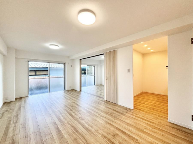 ���̑����ρ@�Ƒ��̂Ȃ�����؂ɂ����_�C�j���O�@