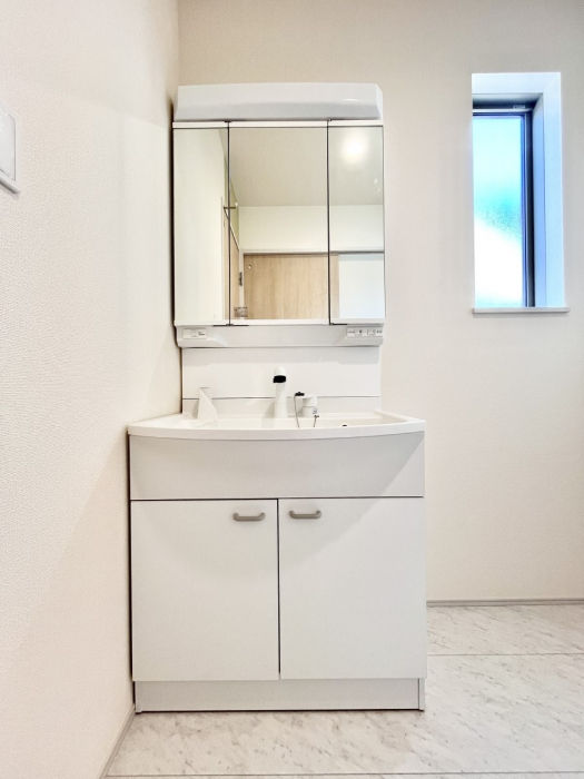 ���ʑ�E���ʏ��@�傫�����₷���O�ʋ��Ő�����������ʑ�́A�g�����Ȃ݃`�F�b�N�┧�̂������ɂ������߂ł��B 